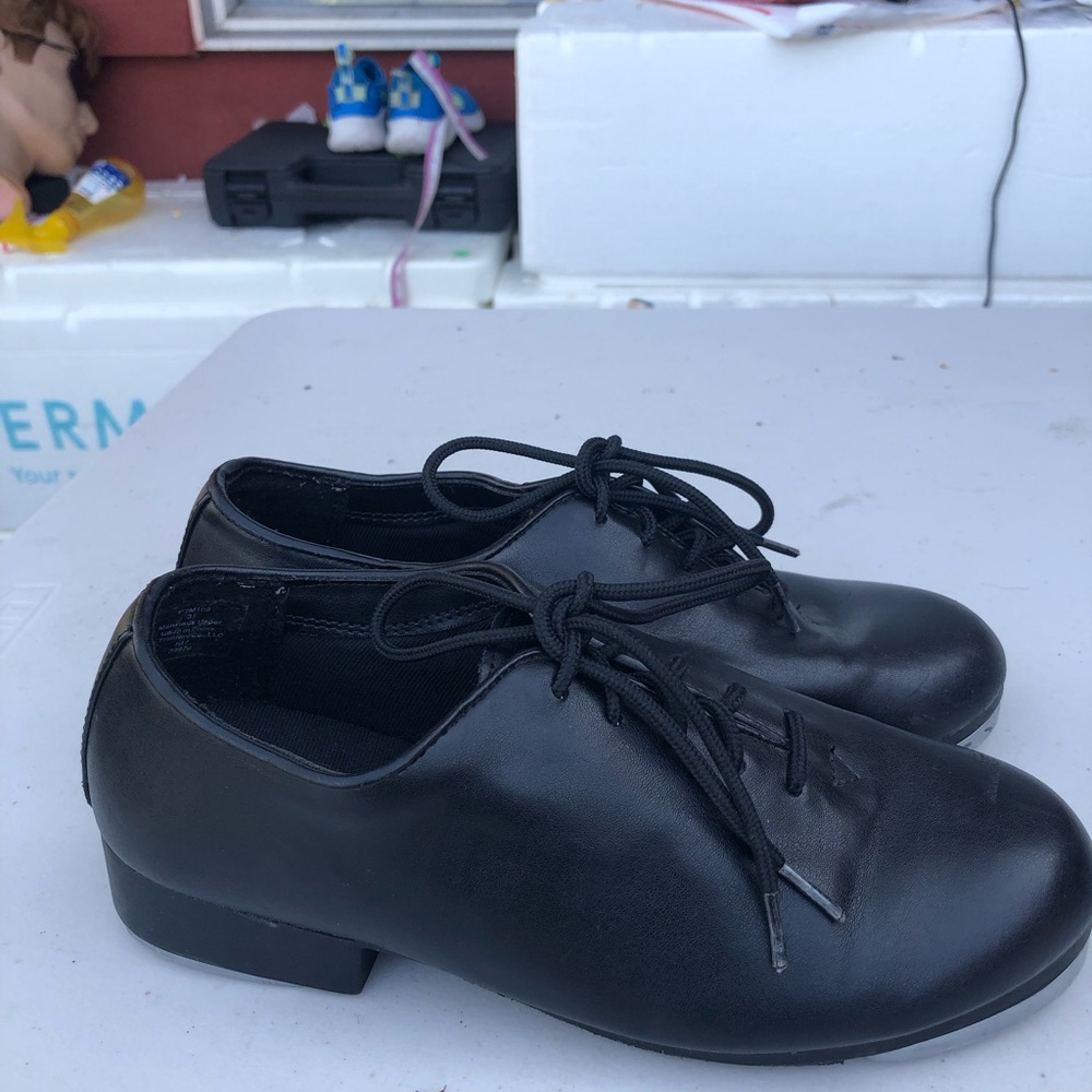 Dance Class Rhythm Tones Girl’s Black Leather Dance Shoes Size 3.5